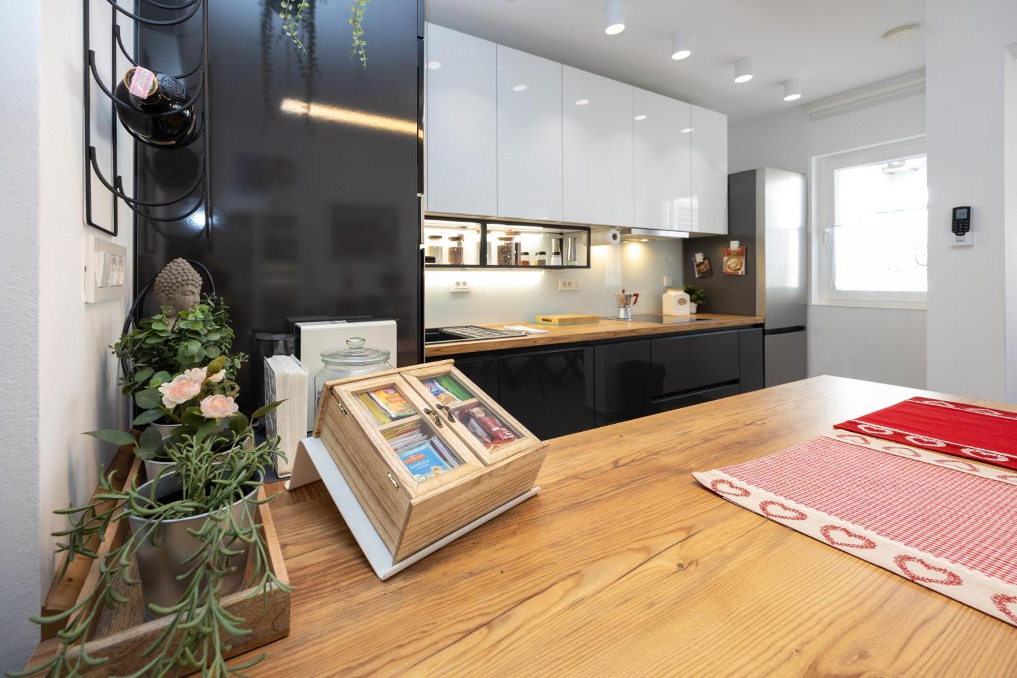 Apartment Sweet Cherry สปลิท ภายนอก รูปภาพ