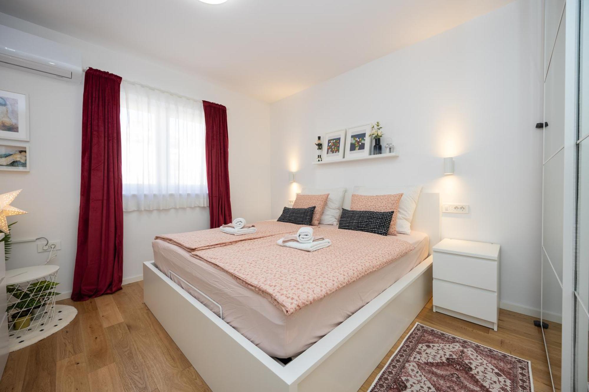 Apartment Sweet Cherry สปลิท ภายนอก รูปภาพ